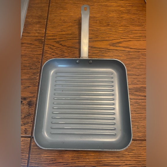 GreenPan Square Silver Grill Pan - Picture 1 of 3
